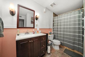 12B Kingery Quarter #207, Willowbrook, IL 60527