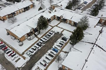 12B Kingery Quarter #207, Willowbrook, IL 60527