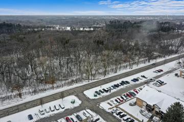 12B Kingery Quarter #207, Willowbrook, IL 60527