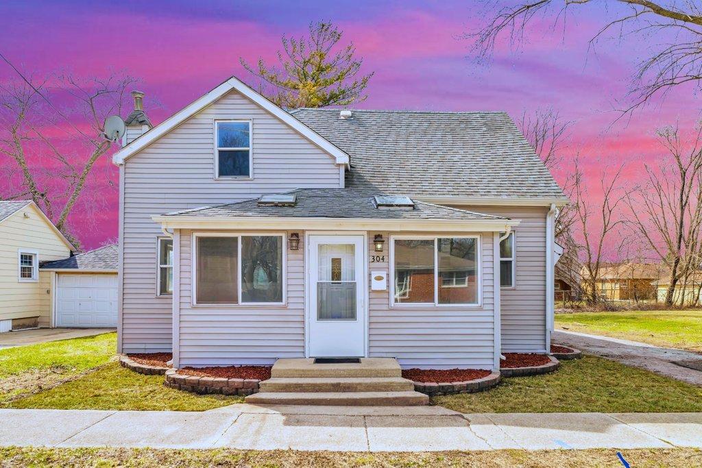 304 Blackstone St., Thornton, IL 60476