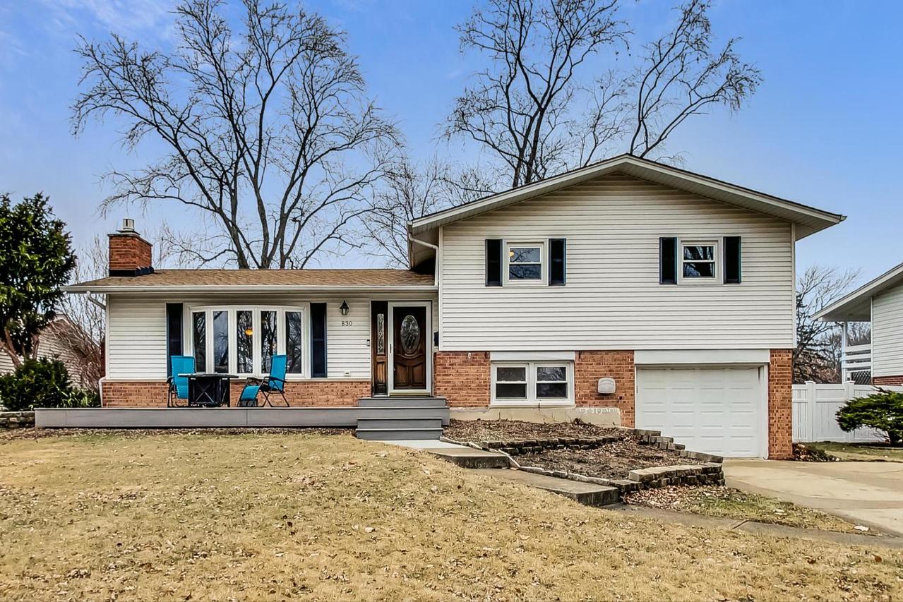 830 Bonnie Brae Dr., Downers Grove, IL 60516