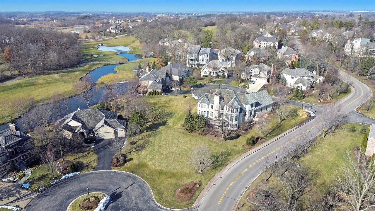 21860 W Bay Hill Ct., Mundelein, IL 60060