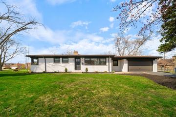 220 E Washington St., Des Plaines, IL 60016