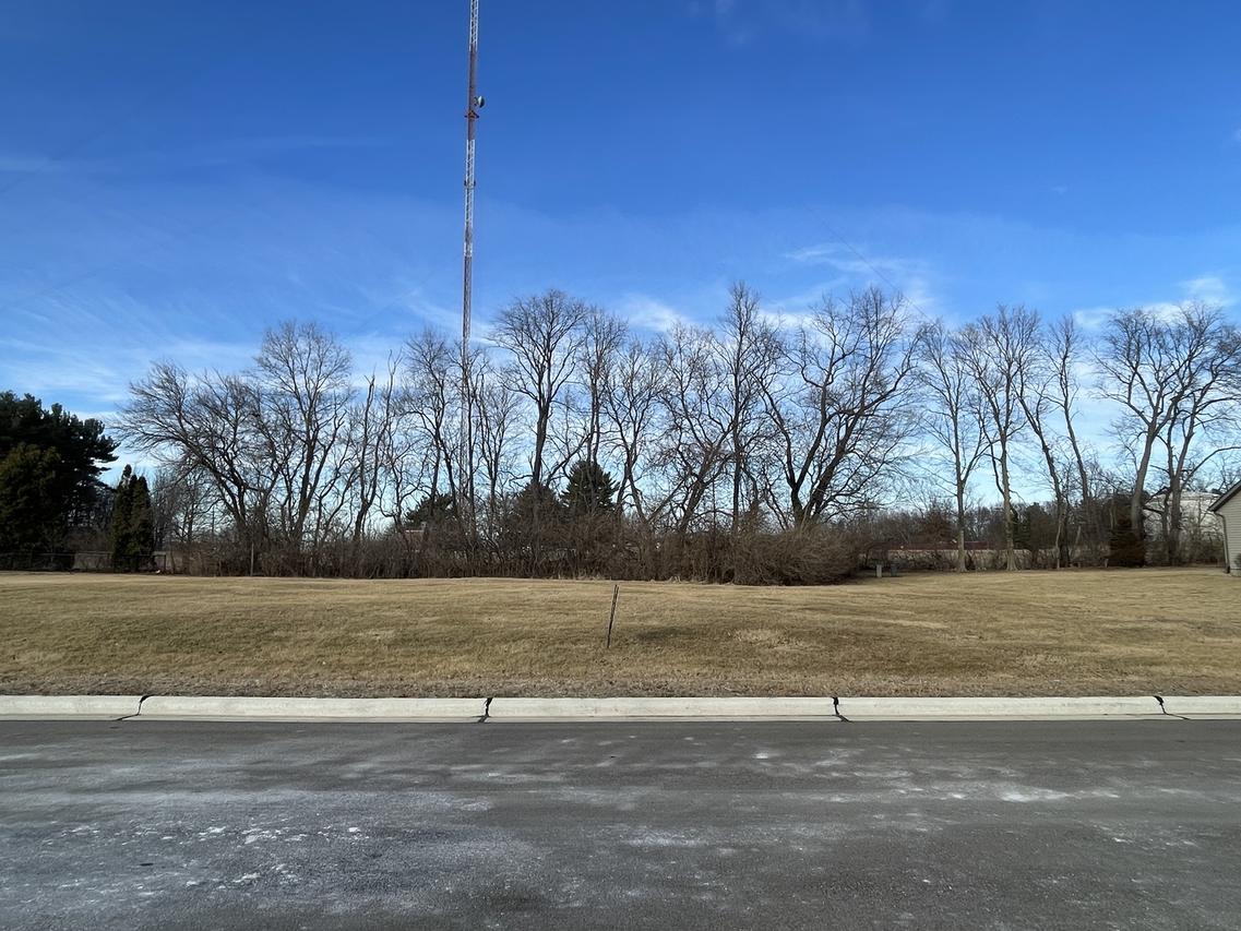 Lot 4 E 19th St., Sterling, IL 61081