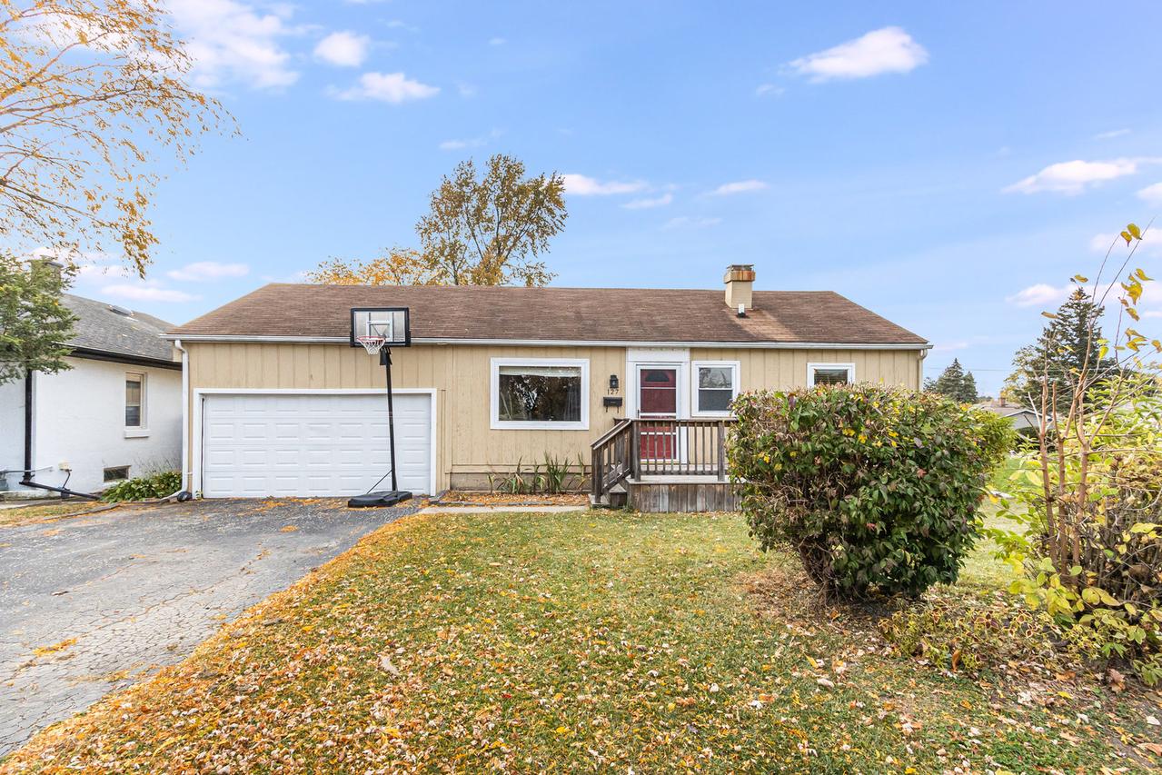 127 Park Dr., Joliet, IL 60436