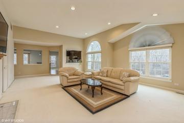 814 Kalamazoo Cir., Vernon Hills, IL 60061