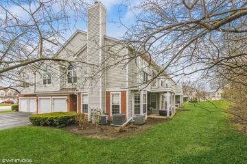 814 Kalamazoo Cir., Vernon Hills, IL 60061
