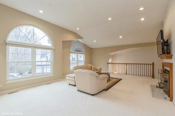 814 Kalamazoo Cir., Vernon Hills, IL 60061