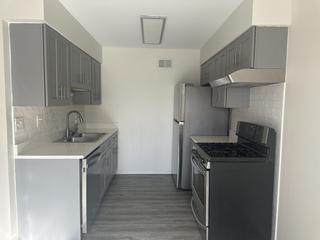 547 Vail Ct., Wheeling, IL 60090