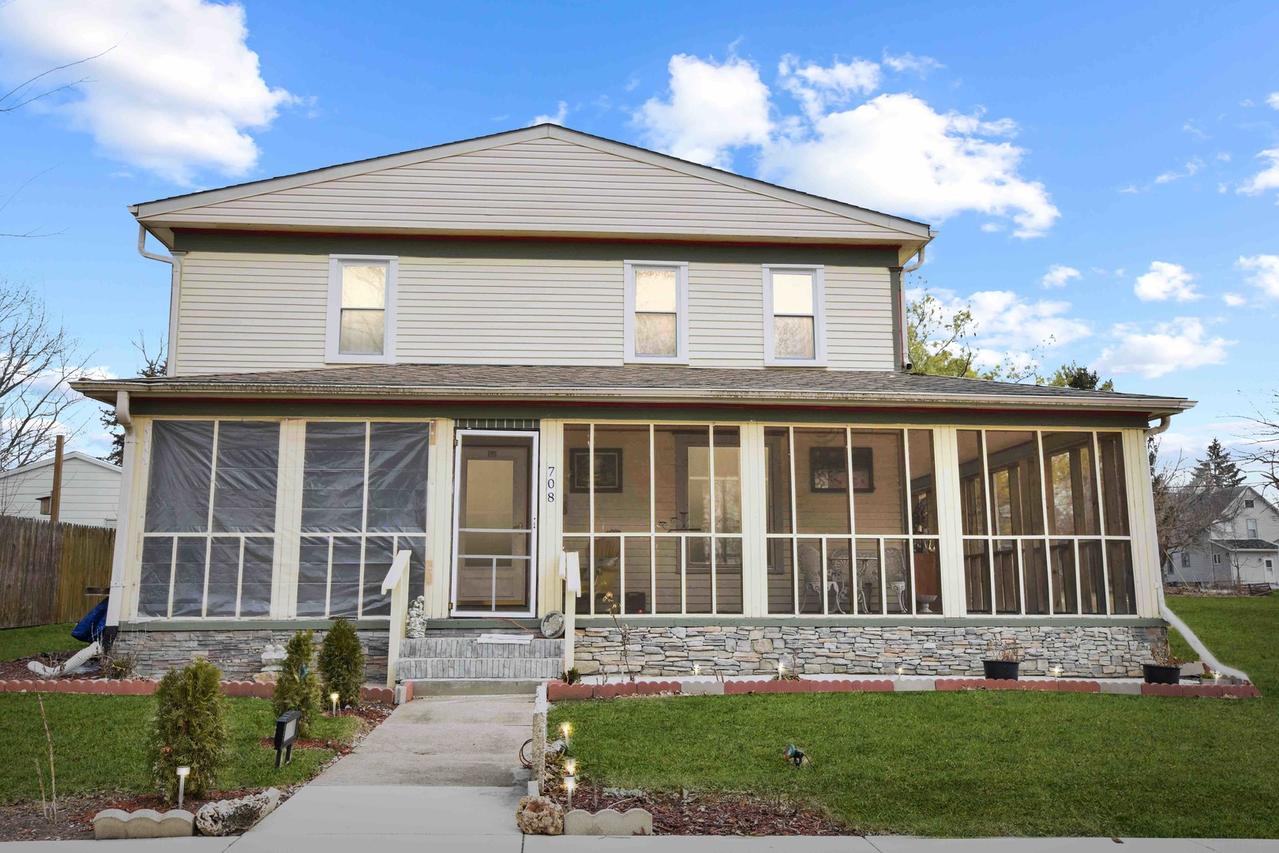 708 Paddock Ave., Ashton, IL 61006