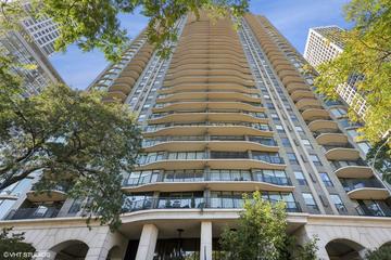 1040 N Lake Shore Dr. #8B, Chicago, IL 60611