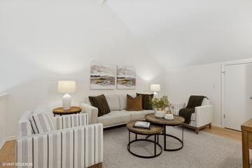 195 Briarwood Loop, Oak Brook, IL 60523