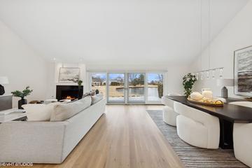 195 Briarwood Loop, Oak Brook, IL 60523