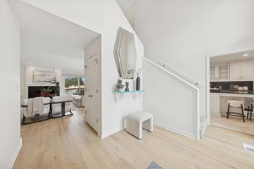 195 Briarwood Loop, Oak Brook, IL 60523