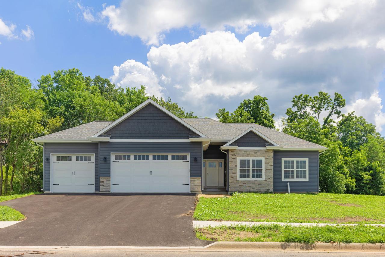 363 Mill Ridge Dr., Byron, IL 61010