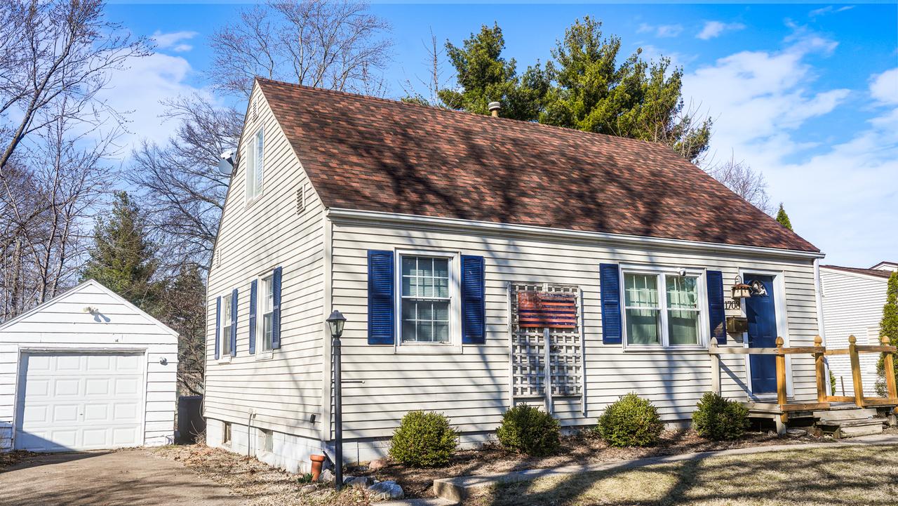 1708 W White St., Champaign, IL 61821