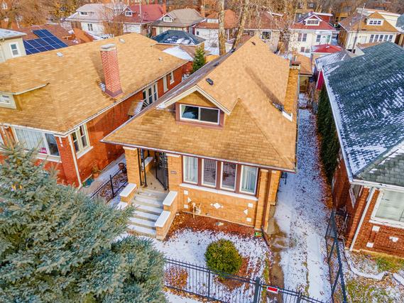 7715 S Oglesby Ave., Chicago, IL 60649