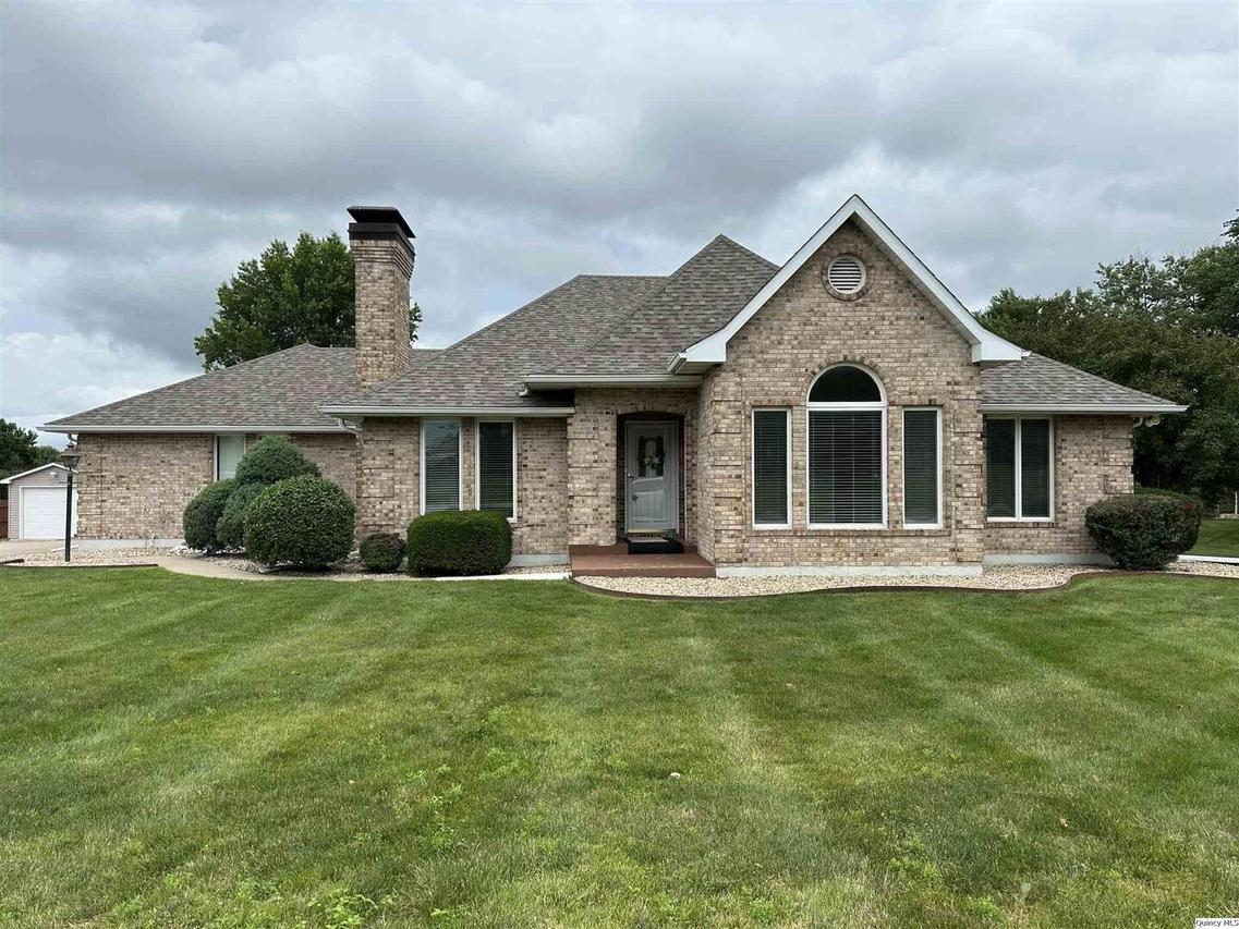 1501 Gayla Dr., Quincy, IL 62305