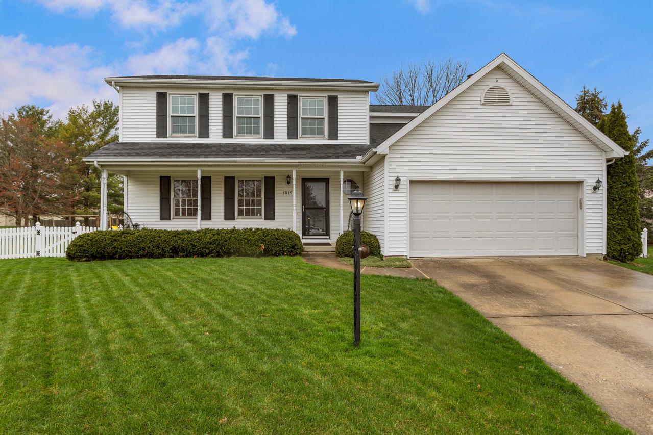 1519 Bridge Point Ln., Champaign, IL 61822