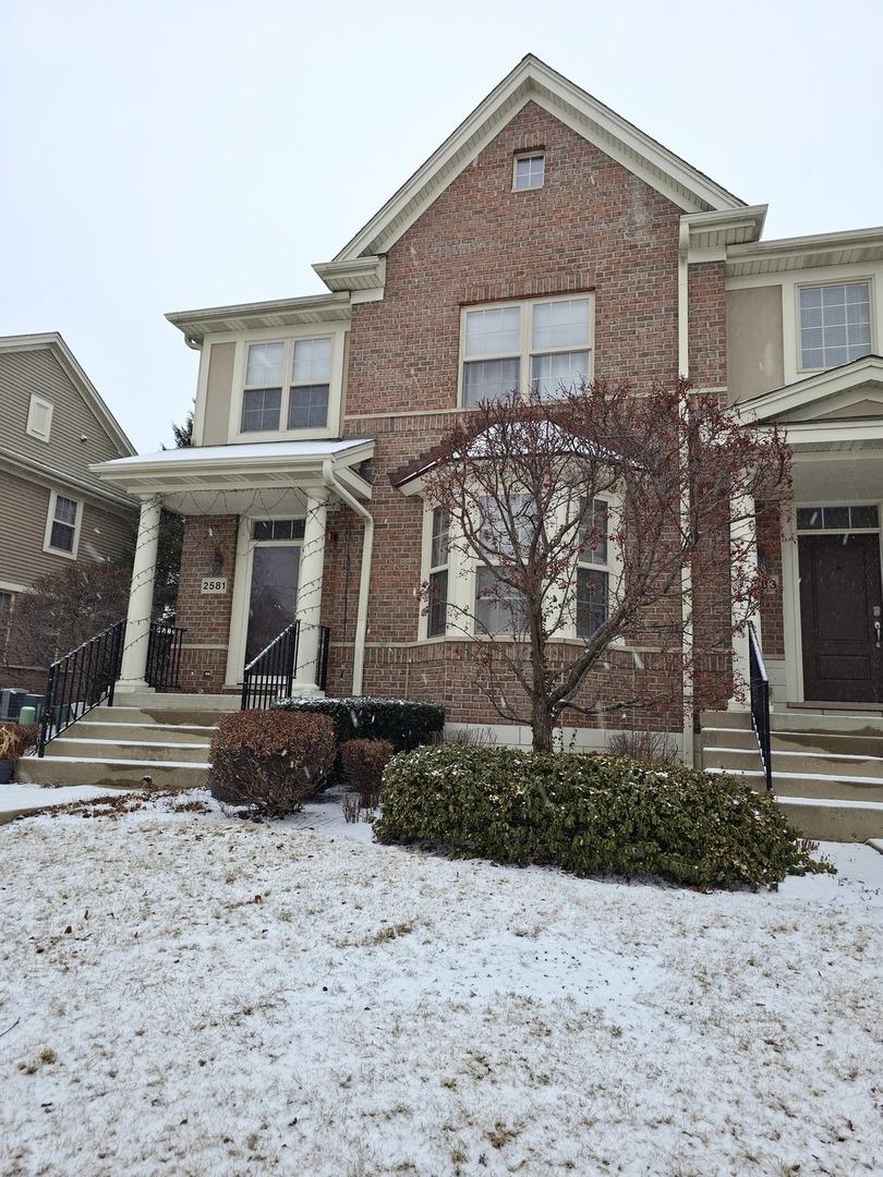 2581 Waterbury Ln., Buffalo Grove, IL 60089
