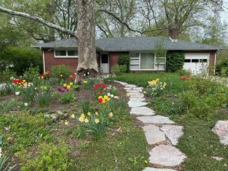 4 Normandy Pl., Champaign, IL 61821