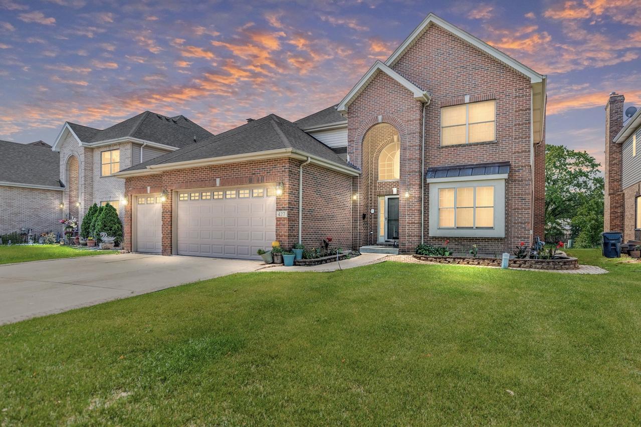 427 W Natoma Ave., Addison, IL 60101