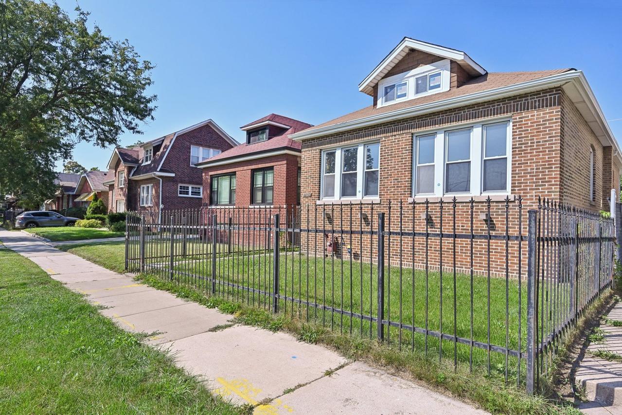 [Address Hidden by Seller], Chicago, IL 60617