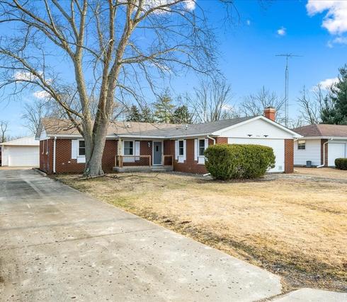 2206 Batestown Rd., Danville, IL 61832
