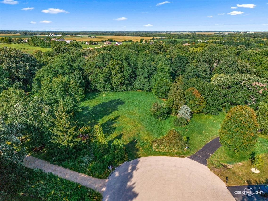 15722 Hoods Cir., Newark, IL 60541