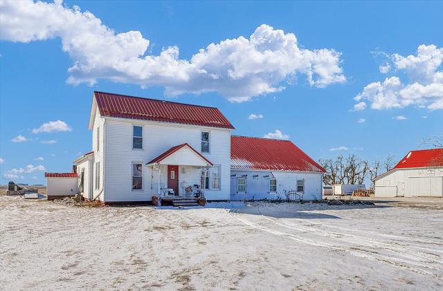 1500 N Cr 150e Rd., Atwood, IL 61913