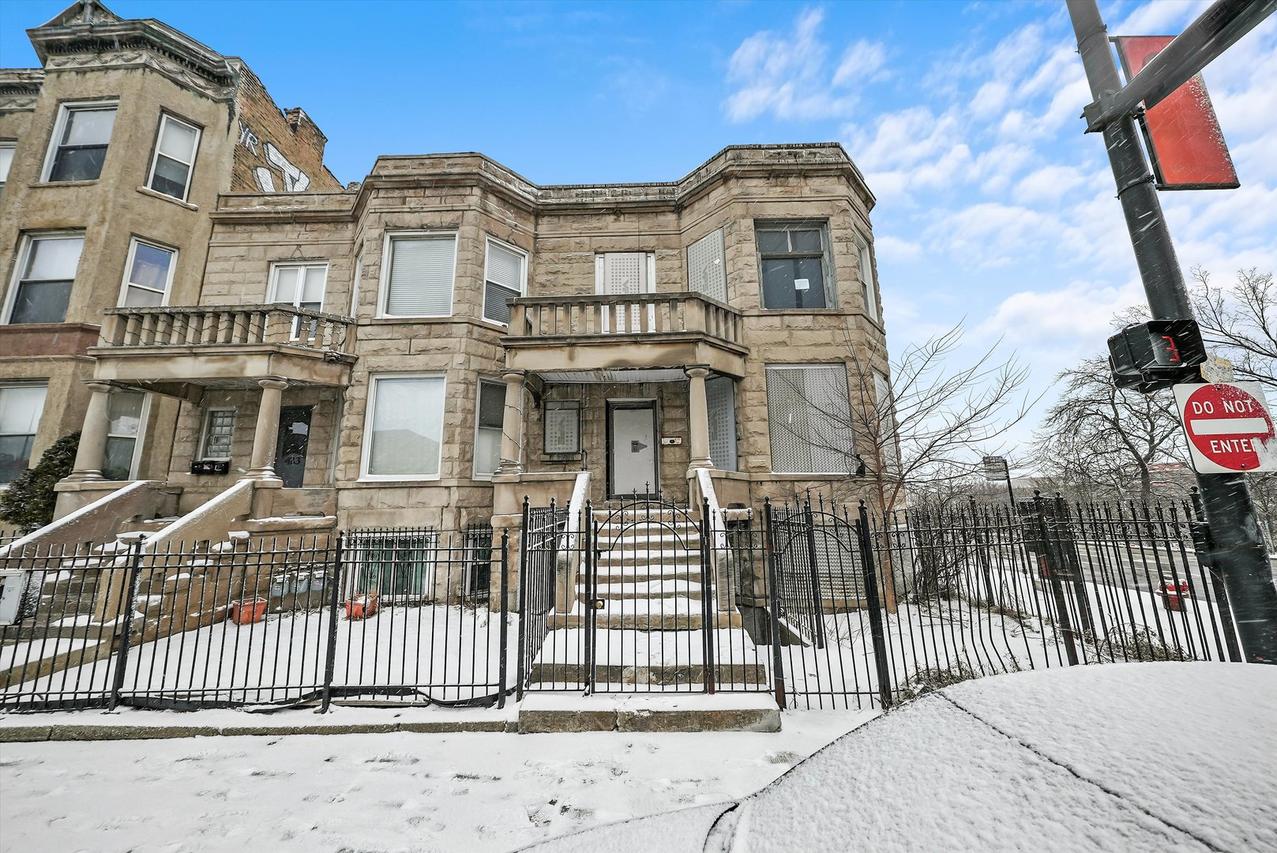 425 S Homan Ave., Chicago, IL 60624