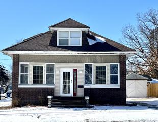 1800 Peoria St., Peru, IL 61354