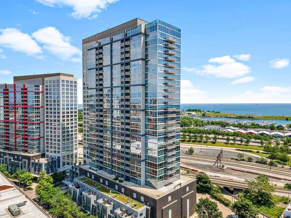 1901 S Calumet Ave. #2702, Chicago, IL 60616