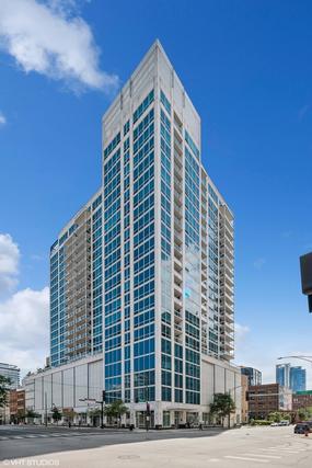 757 N Orleans St. #2107, Chicago, IL 60654