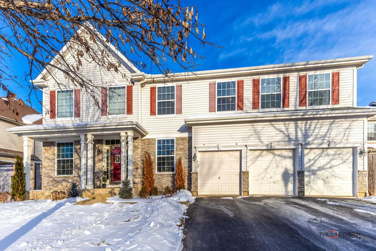 418 Cyprus Cir., Lake Villa, IL 60046