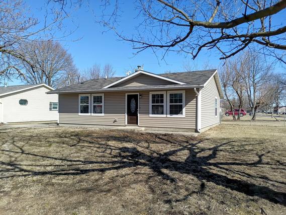 1330 Chippewa Dr., Ottawa, IL 61350