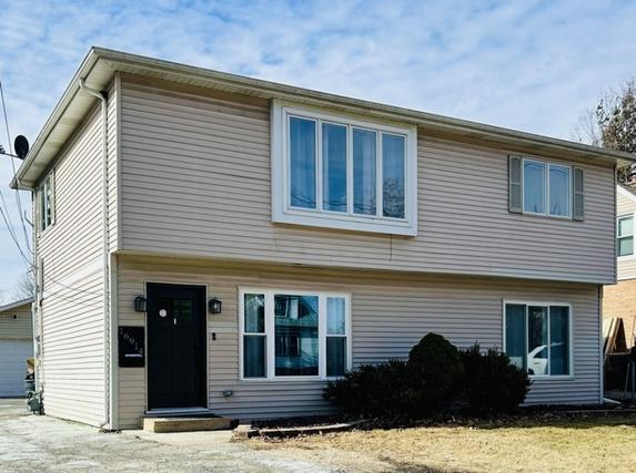 16914 New England Ave., Tinley Park, IL 60477