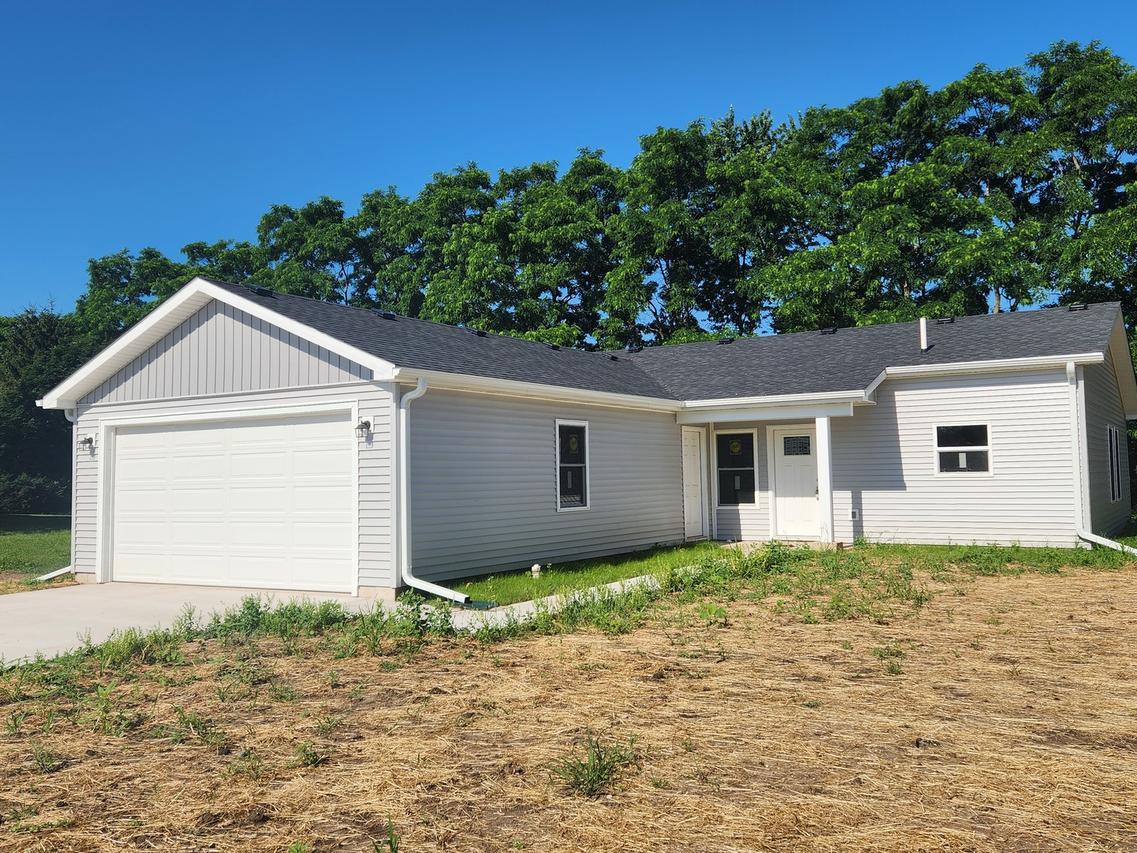 503 Country Brook Ln., Harvard, IL 60033