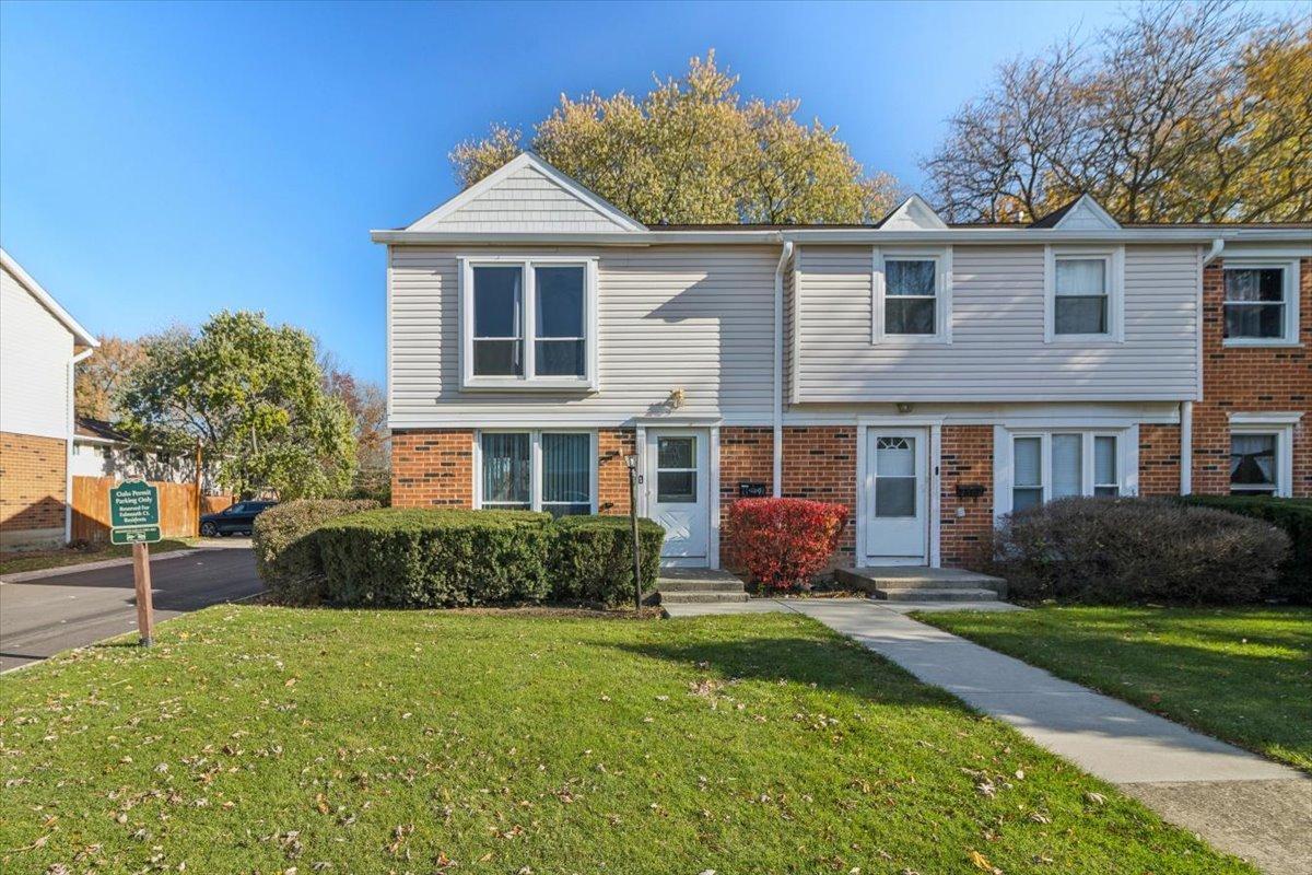[Address Hidden by Seller], Streamwood, IL 60107