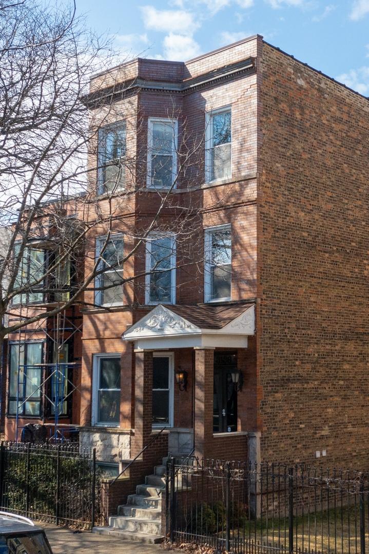 3136 N Kenmore Ave., Chicago, IL 60657