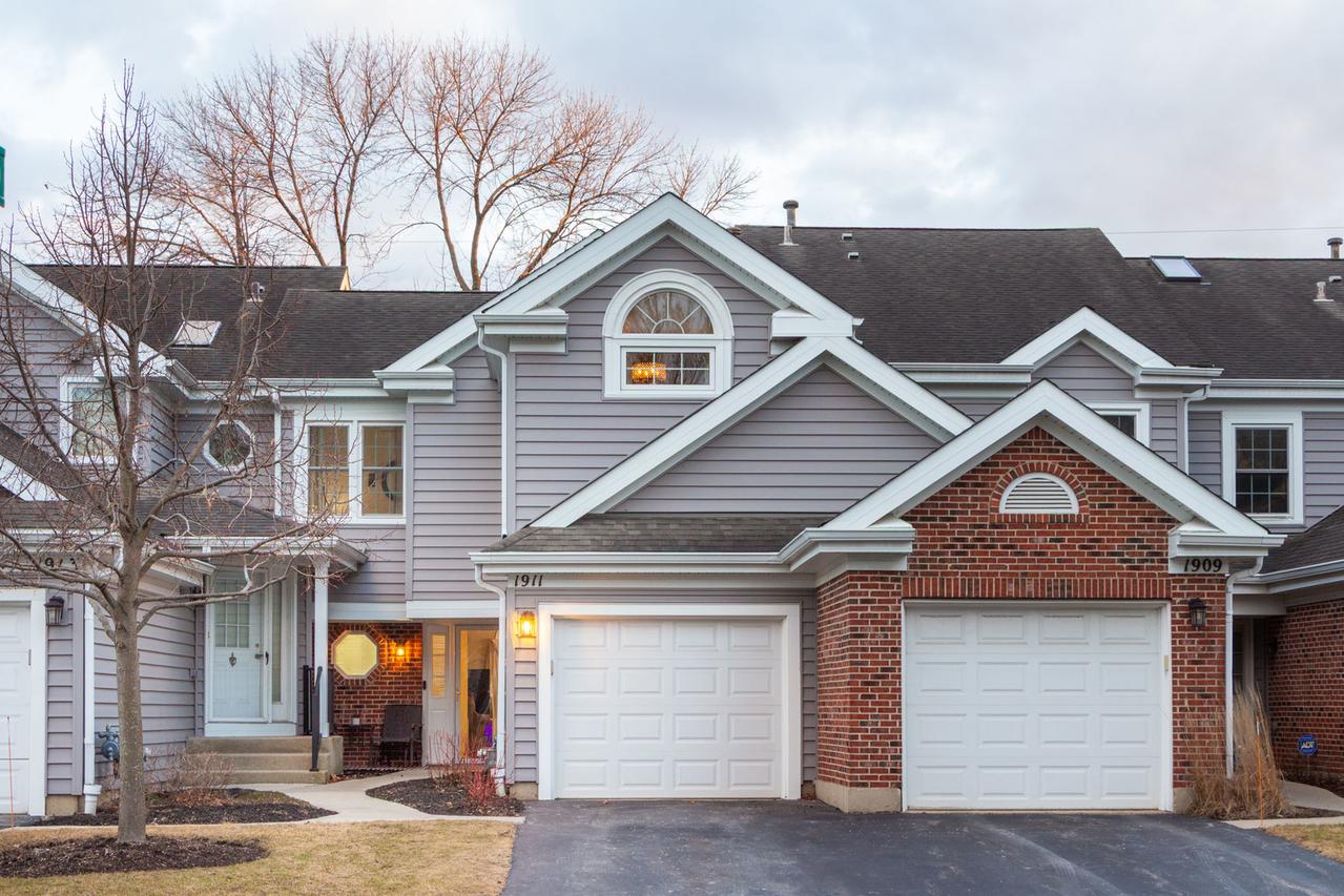 1911 N Stillwater Rd., Arlington Heights, IL 60004