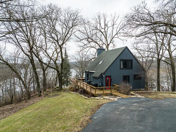 3A68 General Lee Dr., Apple River, IL 61001