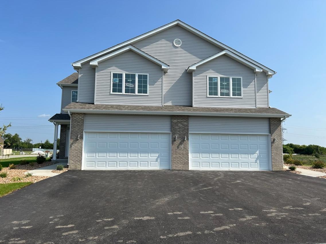 1571 Glenbrooke Ln., New Lenox, IL 60451