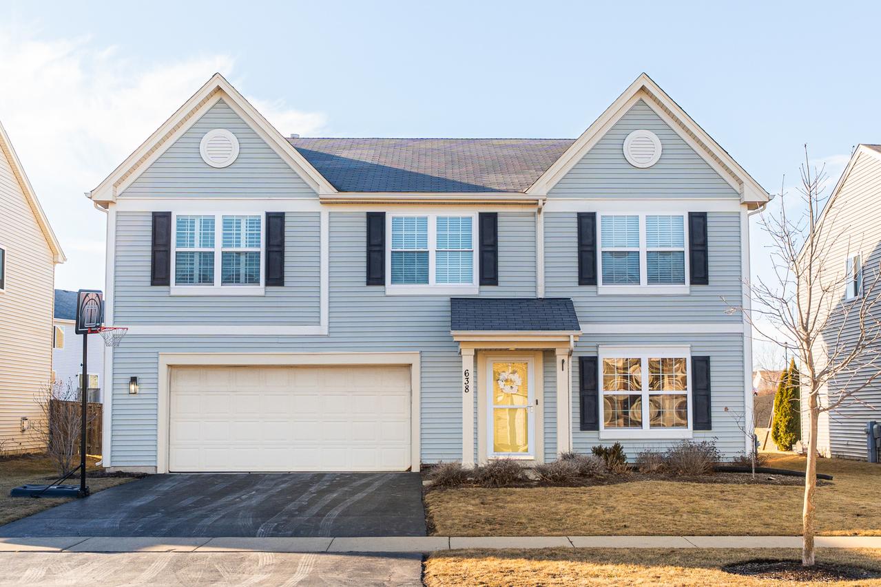 638 Dover St., Pingree Grove, IL 60140