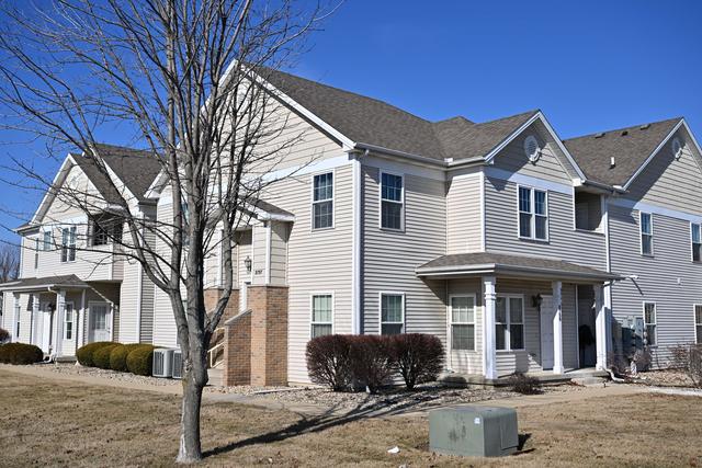 3759 Harbor Estates Ln., Champaign, IL 61822