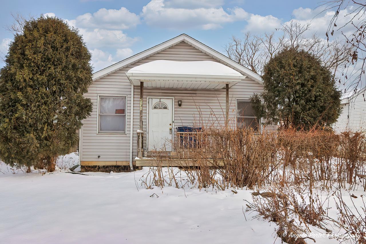 2131 Prospect Ave., North Chicago, IL 60064