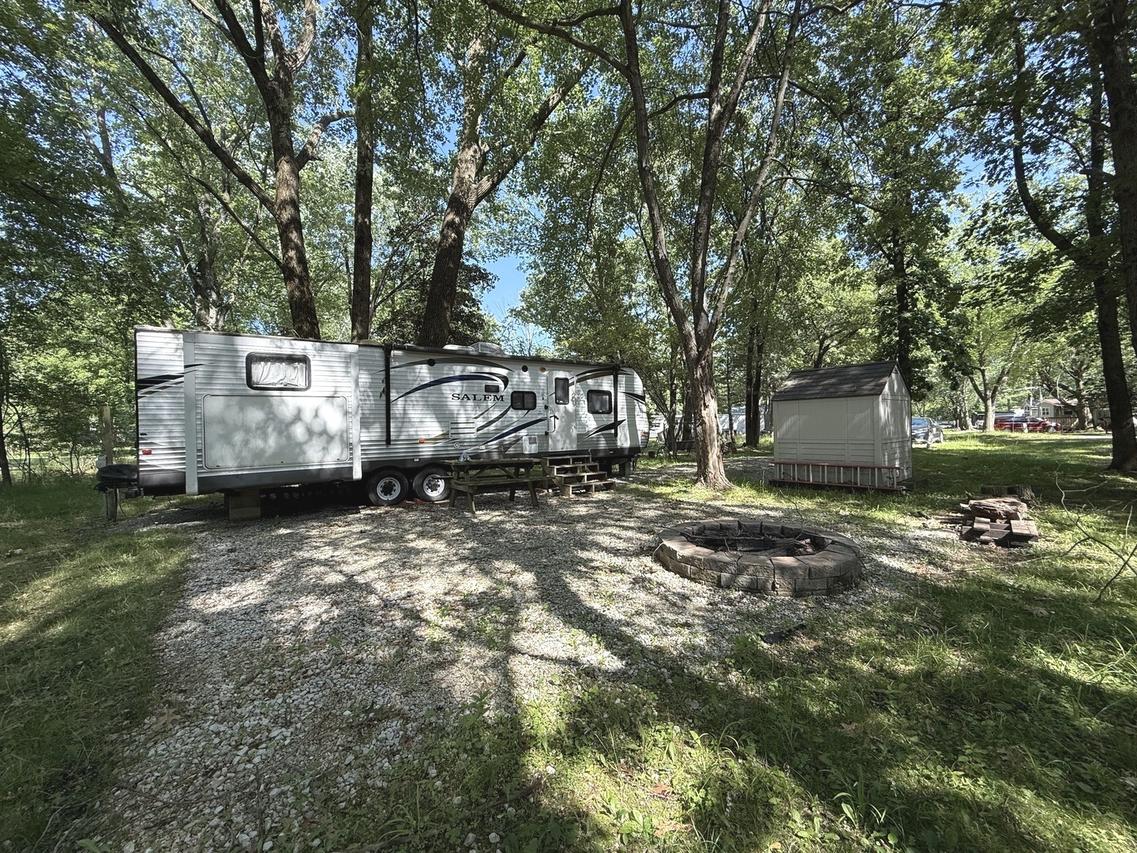 2-210 Woodhaven Lakes, Sublette, IL 61367