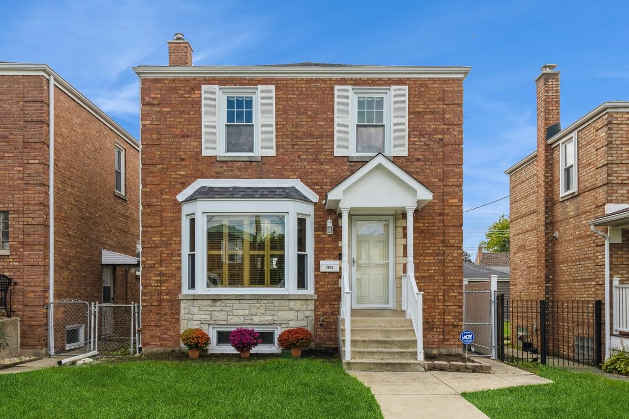 7813 W Gregory St., Chicago, IL 60656