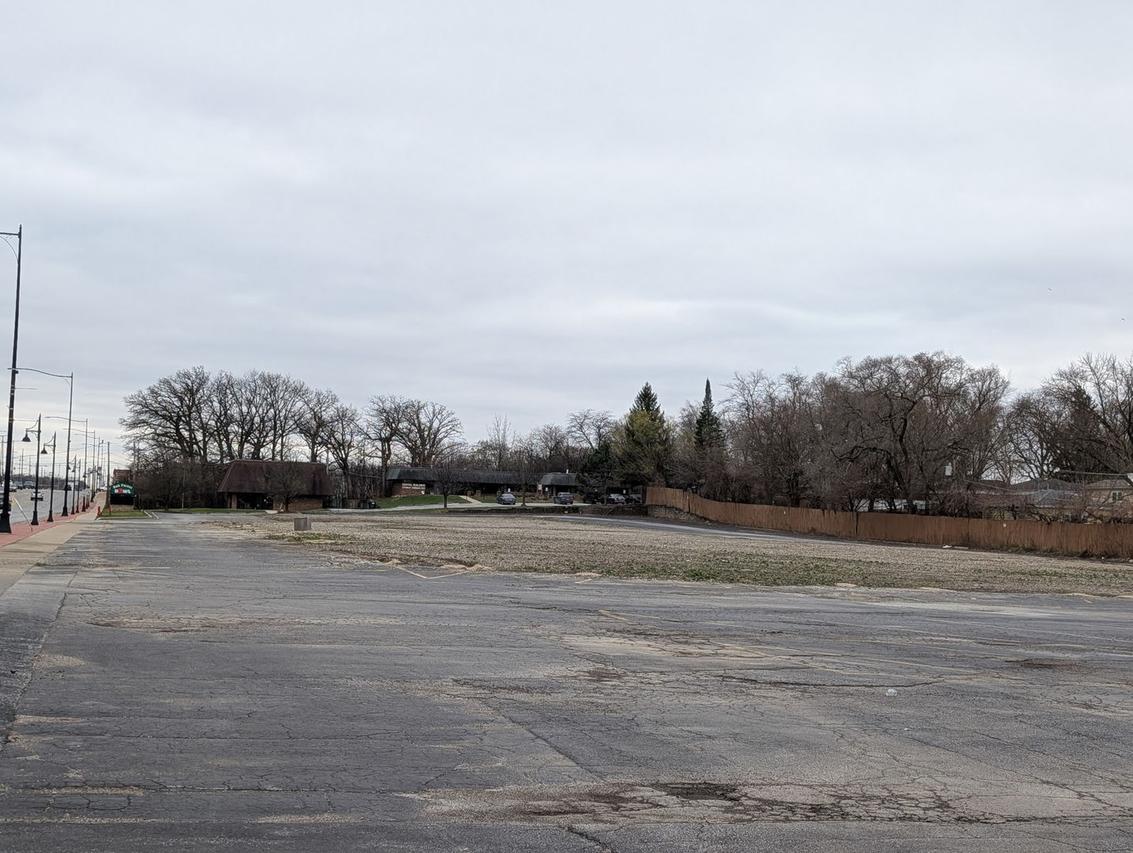 15240 S Cicero Ave., Oak Forest, IL 60452