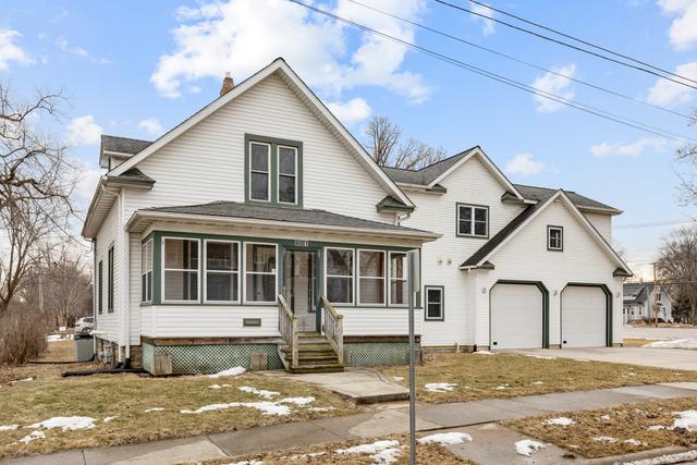 601 Illinois St., St. Charles, IL 60174